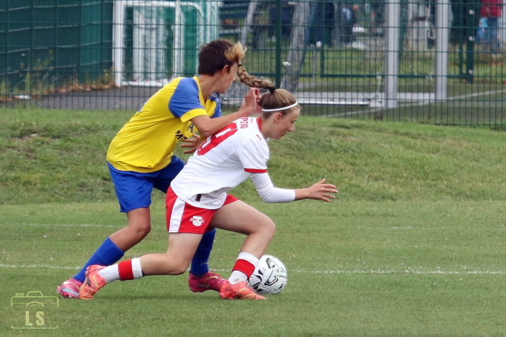RB Leipzig U17w - SG taucha 99   4:2 (1:1)