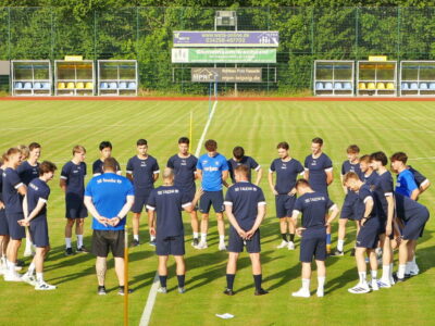 Trainingsauftakt bei unserer Ersten